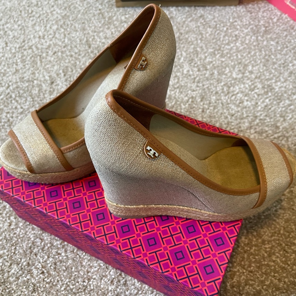 Tory Burch Majorca Wedge Shoe size 9